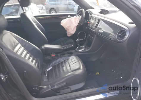 2013 Volkswagen Beetle Turbo z USA, uszkodzony, nr VIN 3VW7A7AT8DM802552